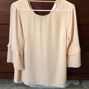 4/$10 Flowy blouse